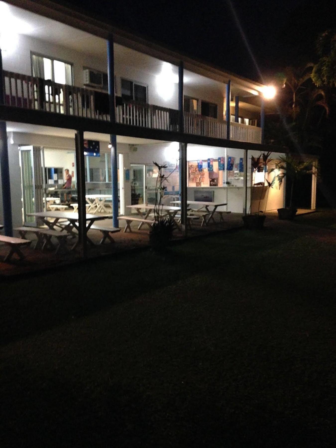 Absolute Backpackers Mission Beach Hostel Exterior photo