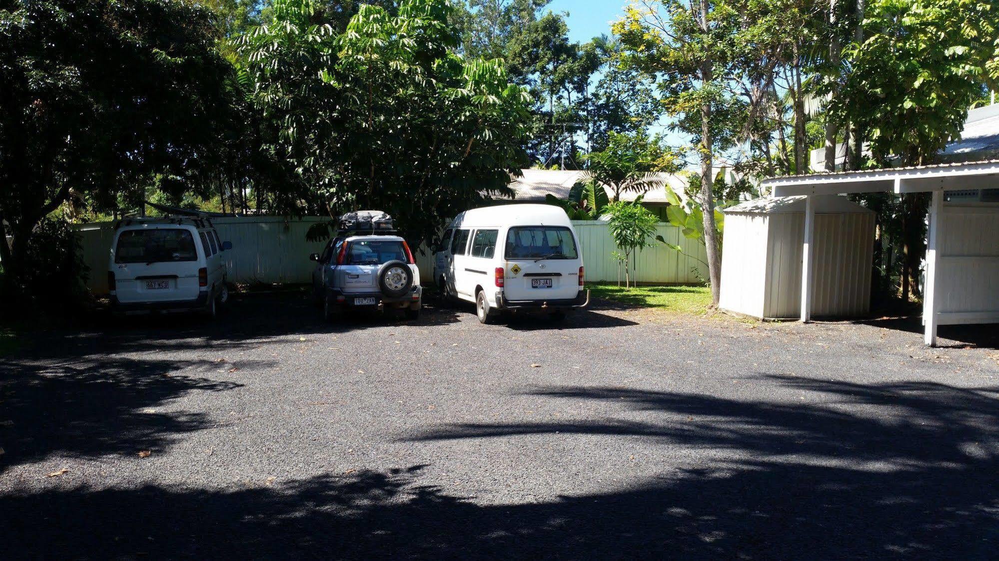 Absolute Backpackers Mission Beach Hostel Exterior photo